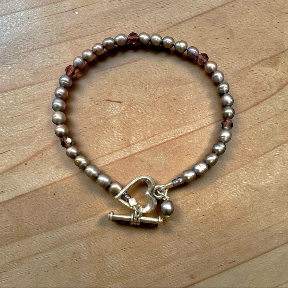 Beautiful Silver Heart Toggle Freshwater Peacock Pearl Bracelet